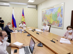  Жители Кубани попросили губернатора расширить поликлинику и провести газ 