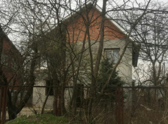 В частном доме под Краснодаром обнаружили три трупа