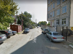 На улице в Западном округе Краснодара запретят стоянку