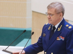 Дело об исчезновении 3 млрд дорожных рублей изучит генпрокурор Юрий Чайка