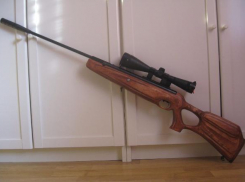 В Новороссийске 12-летняя девочка из пневматической винтовки выстрелила в лицо подростку