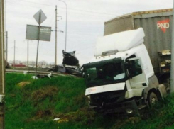 Два молодых парня погибли в страшном ДТП возле станицы Старокорсунской