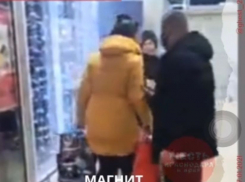 В Краснодаре призывающую «жрать своих детей» скандалистку сняли на видео