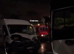 В Сочи четыре человека пострадали в ДТП с рейсовым автобусом 