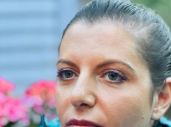 Маргарита Симоньян предложила помощь родным осиротевшей в результате теракта на Крымском мосту девочки