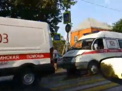 В ДТП в Краснодаре с участием такси пострадал маленький ребенок