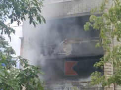 В Краснодаре эвакуировали людей из-за пожара на Сормовской 