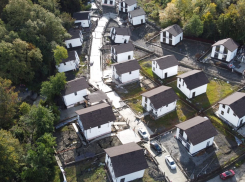 В Сочи проверяют законность постройки коттеджного посёлка, повреждённого оползнем