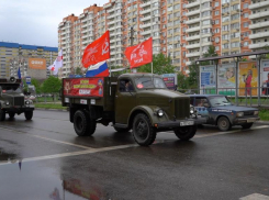 В Краснодаре мини-концертом поздравили 94-летнего ветерана ВОВ 