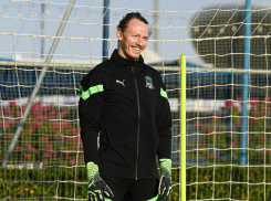 Сборная России по футболу на выезде сыграла вничью со сборной Ирана – 1:1. В матче приняли участие два футболиста из ФК «Краснодар» 