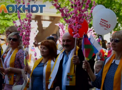 Первомайская демонстрация в одной минуте: видеоотчет «Блокнота Краснодар»