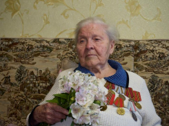 Мать и четверо братьев умерли на глазах: как смерть родных и жестокая война не сломила маленькую Катю