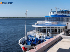 В Краснодарском крае затонувший теплоход отравляет море