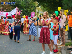 В администрации Краснодара решили бороться с граффити на улице Красной