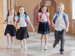 «Я календарь переверну и снова 1 сентября»: как краснодарцам собрать детей в школу и не сойти с ума