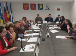 В Ейске председателю совета депутатов не позволили уйти в отставку 