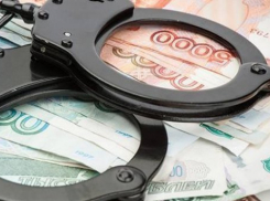  Сотрудница банка в Гулькевичском районе украла деньги со счета вкладчика 