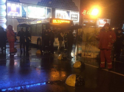 В Сочи рейсовый автобус насмерть сбил женщину на парковке торгового центра