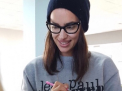 Супермодель Ирину Шейк заметили в столовой Краснодара