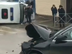 Почти все участники ДТП со «скорой» в Краснодаре получили сотрясение мозга