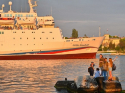 Лайнер Сочи-Крым будет высаживать пассажиров там, где захотят