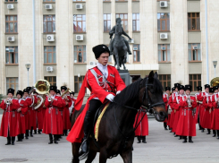 Свыше 95% школ Кубани охраняют казаки