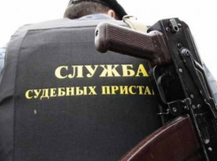  Судебные приставы с адвокатом вымогали с алиментщика взятку в Краснодаре 