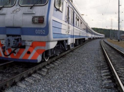 На перегоне Каневская -Деревянковская мужчину сбил поезд