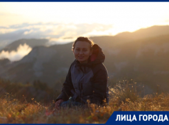 «Не мы покоряем горы, они покоряют нас»: как жительница Краснодара поборола рак и основала туристический клуб