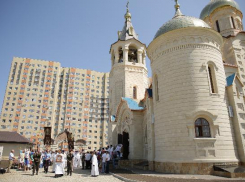 Почетный строитель Юрий Иванов основал храм святого князя Владимира в Ставрополе