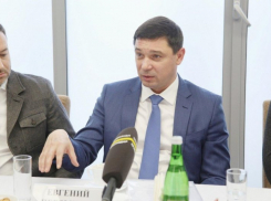  «Нельзя смывать в унитазы все то, что мы оттуда достаем», – мэр о разливах канализации в парке «Краснодар» 