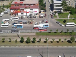 Маршрутчик в Краснодаре поехал против движения 