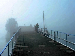 Работа Керченской переправы временно приостановлена из-за шторма