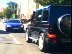 Лихач на BMW устроил дрифт на улицах Краснодара 