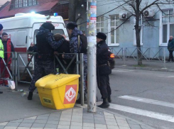 Приставал к прохожим: стали известны подробности громкого задержания мужчины в Краснодаре