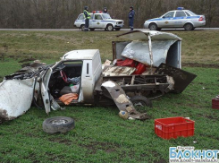 На трассе «Краснодар-Ейск» опрокинулся автомобиль: один пострадавший