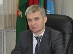 В Апшеронском районе после отставки главы назначили нового, но пока с приставкой врио 