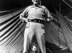 Кубанский календарь: В Екатеринодар привезли детей великанов и лилипутов