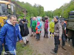 В Краснодарском крае спасают туристическую группу с 60-ю детьми: фото, видео, подробности