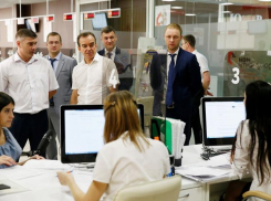 Работу МФЦ в Краснодаре оценил губернатор Кондратьев