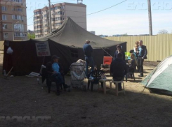 Краснодарские дольщики закончили голодовку и свернули палатки