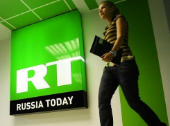 Сотрудникам RT пообещали по 57 500 рублей за прививку от коронавируса