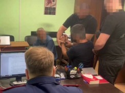 В Краснодаре задержали избивавшего беременную женщину мигранта