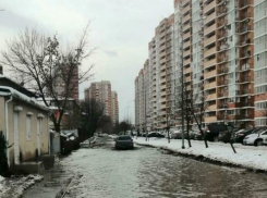 Как Краснодар «поплыл» из-за таяния снега и суточного дождя