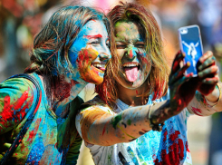 Краснодарцев позвали на Фестиваль красок и «обнимашек»