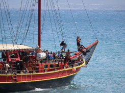 Пираты захватили в плен жителя Кубани 