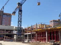 В краснодарском ЖК «Самолет» начали строить сразу семь соцобъектов