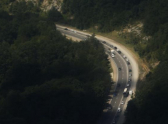 Губернатор Кубани решил создать «атмосферу курорта» с помощью идеальных дорог