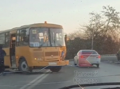 Два человека пострадали в ДТП с двумя школьными автобусами на Кубани