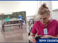 Маскировочные сети, «сухой» душ: как сотрудницы  психоневрологического интерната Кубани помогают участникам СВО 